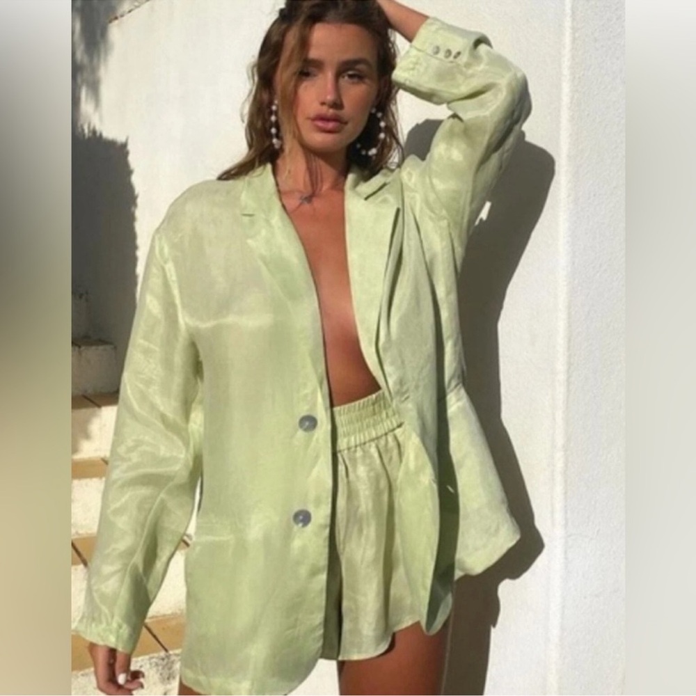 Zara Women's Light Green Jacket and Shorts Set